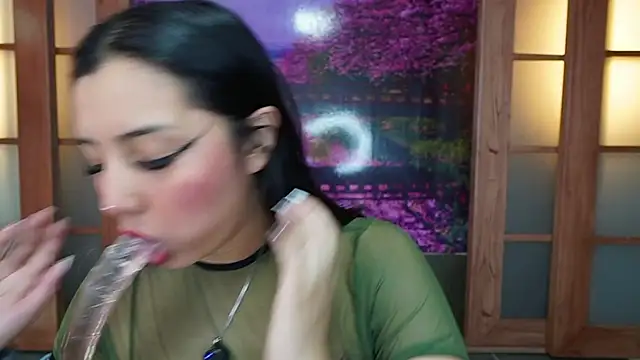 miss lizith online show from September 2025 11:10:02 AM