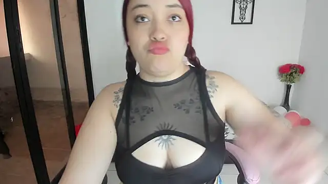 julinee smithh online show from October 2025 12:40:02 PM