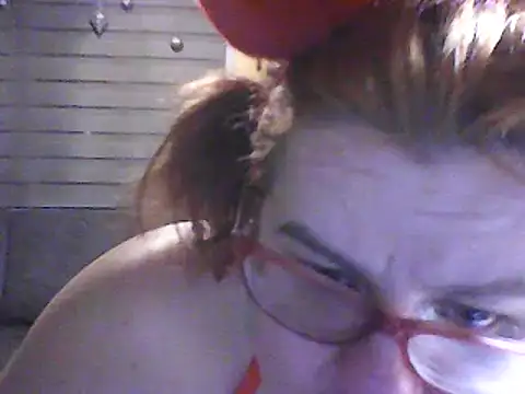 Snapshot of Sweetexibition chatting on February 2025 01:43:01 AM Sweetexibition online show from February 2025 01:43:01 AM