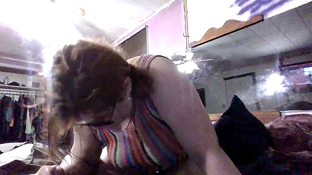 Snapshot of Sweetexibition chatting on March 2025 10:59:01 PM Sweetexibition online show from March 2025 10:59:01 PM