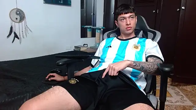 aaron blug online show from January 2025 01:16:01 AM