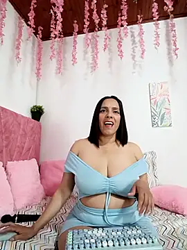 ariana lavoie- online show from February 2026 09:42:01 PM