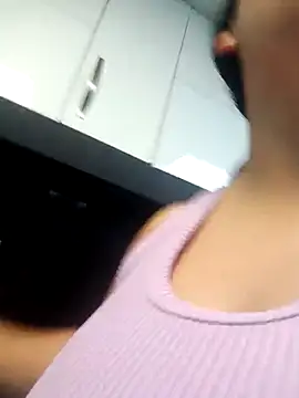  Miaaleon online show from March 2025 01:17:02 PM