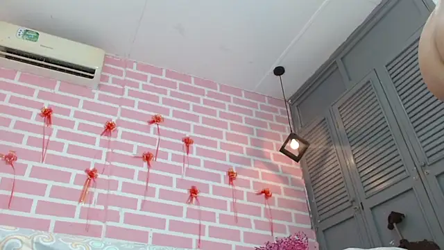 emy 0 online show from February 2025 07:59:02 PM