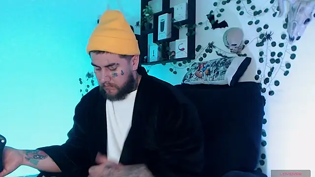 Ash gusbig online show from December 2024 01:37:01 AM