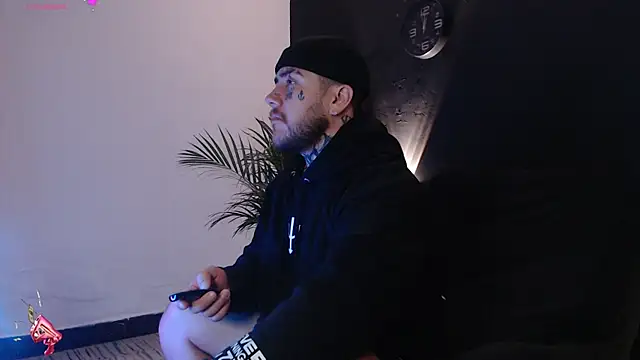 Ash gusbig online show from February 2025 12:15:01 AM