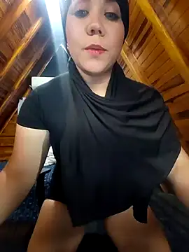 AmbarBurhan online show from April 2026 06:12:01 PM