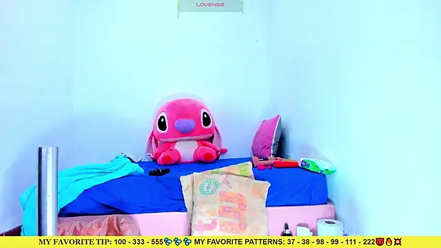 AriannaLewiis online show from July 2026 07:34:02 PM