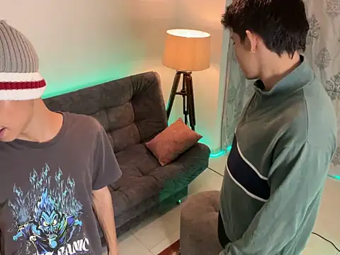 Snapshot of MyLatinHotBoys chatting on December 2024 11:35:01 PM MyLatinHotBoys online show from December 2024 11:35:01 PM