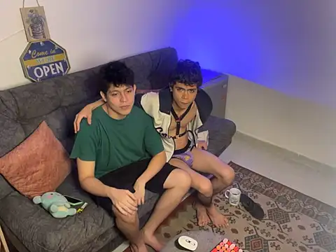 Snapshot of MyLatinHotBoys chatting on January 2025 11:53:02 PM MyLatinHotBoys online show from January 2025 11:53:02 PM