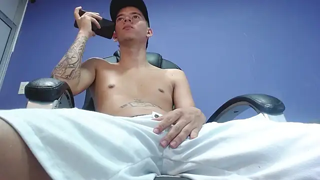 FrannBoy online show from March 2025 08:11:01 PM