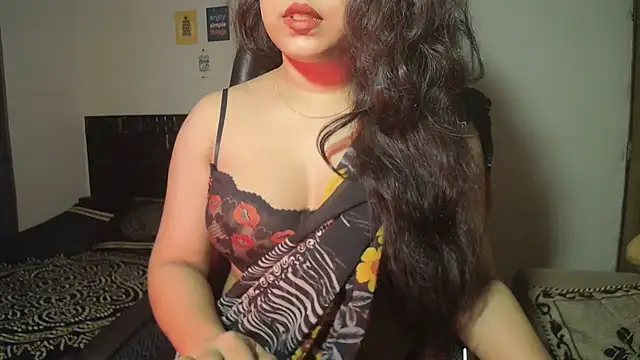 Snapshot of Most-Beautiful-Queen chatting on May 2026 06:03:01 PM Most-Beautiful-Queen online show from May 2026 06:03:01 PM