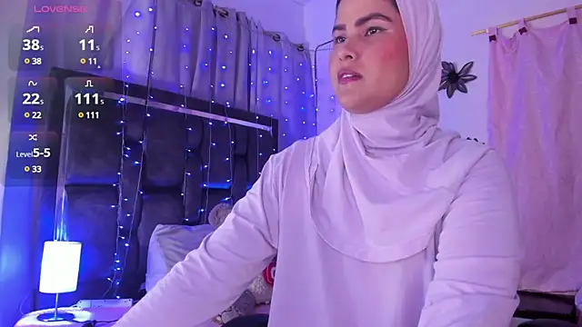 Snapshot of AishaAmin_ chatting on December 2024 12:16:01 PM AishaAmin online show from December 2024 12:16:01 PM
