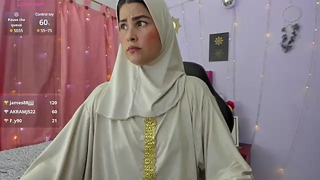 Snapshot of AishaAmin_ chatting on January 2025 03:07:02 AM AishaAmin online show from January 2025 03:07:02 AM