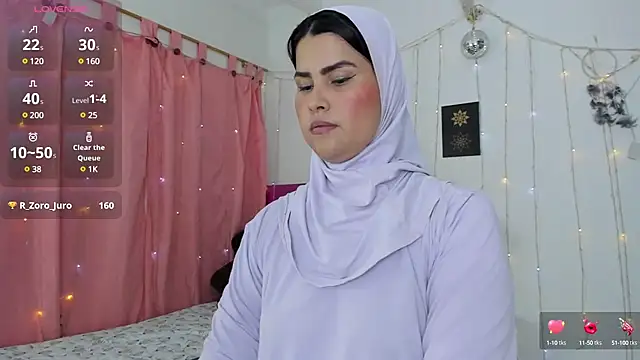 Snapshot of AishaAmin_ chatting on January 2025 03:14:02 PM AishaAmin online show from January 2025 03:14:02 PM