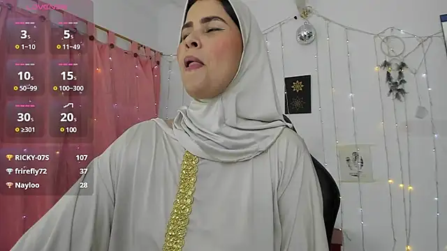 Snapshot of AishaAmin_ chatting on February 2025 02:47:02 AM AishaAmin online show from February 2025 02:47:02 AM
