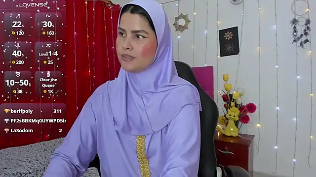 Snapshot of AishaAmin_ chatting on March 2025 03:19:01 PM AishaAmin online show from March 2025 03:19:01 PM