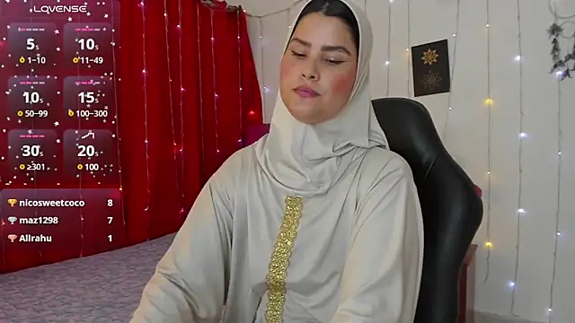 Snapshot of AishaAmin_ chatting on March 2025 03:14:02 PM AishaAmin online show from March 2025 03:14:02 PM