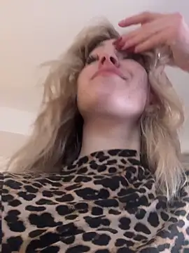 Snapshot of SerenaBennet chatting on November 2025 07:57:01 AM SerenaBennet online show from November 2025 07:57:01 AM