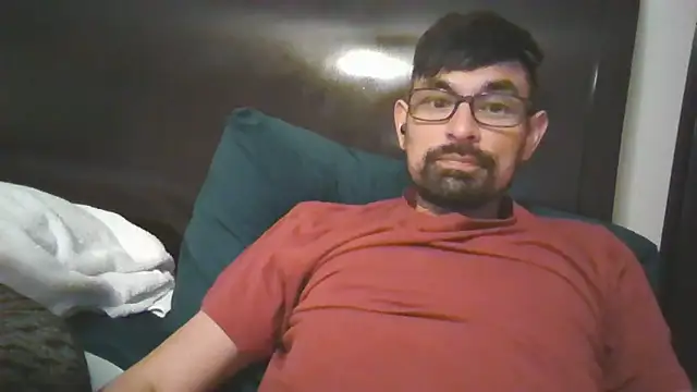 Snapshot of spence204011 chatting on March 2026 12:37:01 AM spence204011 online show from March 2026 12:37:01 AM