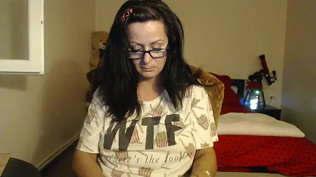 Snapshot of YourDreamLoverr chatting on January 2025 10:23:01 PM YourDreamLoverr online show from January 2025 10:23:01 PM