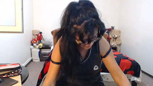 Snapshot of YourDreamLoverr chatting on January 2025 11:50:01 PM YourDreamLoverr online show from January 2025 11:50:01 PM