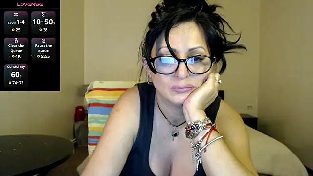 Snapshot of YourDreamLoverr chatting on March 2025 11:38:02 PM YourDreamLoverr online show from March 2025 11:38:02 PM