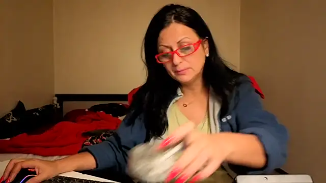 Snapshot of YourDreamLoverr chatting on October 2025 11:14:01 PM YourDreamLoverr online show from October 2025 11:14:01 PM