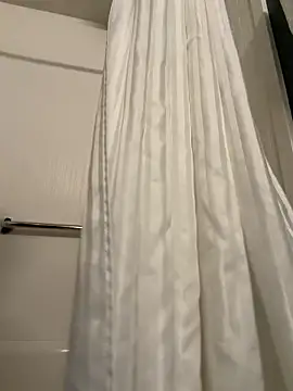 JoWheelsss online show from March 2026 11:45:01 PM