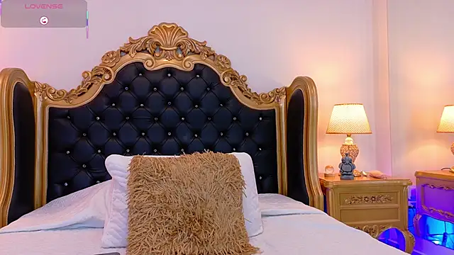 AdelinaVans online show from February 2026 11:41:01 AM