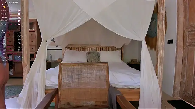 LaVitaBelle online show from January 2025 12:14:02 AM