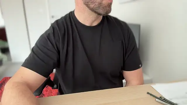 Mr Beef online show from March 2025 10:27:02 AM