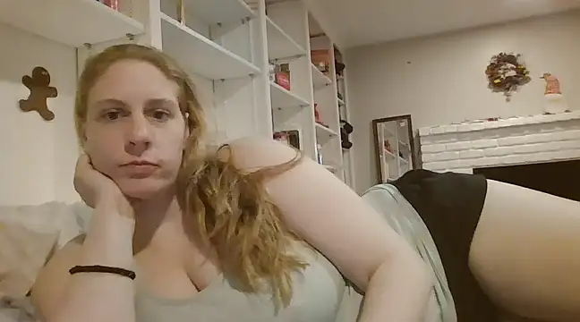 MsLG12301 online show from March 2025 12:04:02 AM