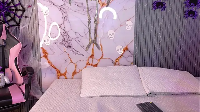 Snapshot of Shasa_8 chatting on October 2025 09:05:02 PM Shasa 8 online show from October 2025 09:05:02 PM