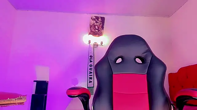 naomy  xx online show from November 2025 11:21:02 AM