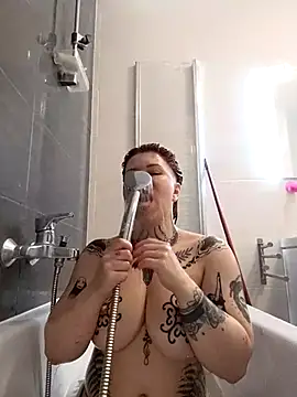 divine eve online show from April 2026 11:36:01 AM