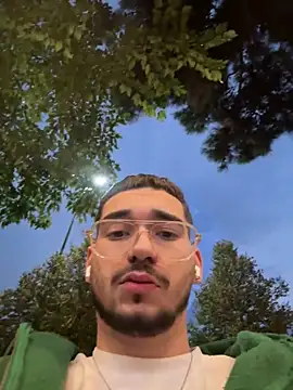 mertkaan27 online show from November 2025 03:01:01 PM