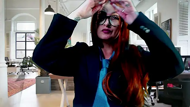 helenas fantasy online show from February 2025 01:52:02 AM