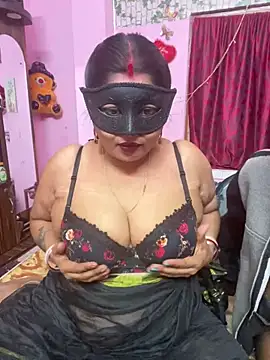 Snapshot of OrgsmMust chatting on January 2025 07:00:01 PM OrgsmMust online show from January 2025 07:00:01 PM