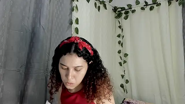 Snapshot of gabriela_duarte1 chatting on November 2025 06:41:02 AM gabriela duarte1 online show from November 2025 06:41:02 AM