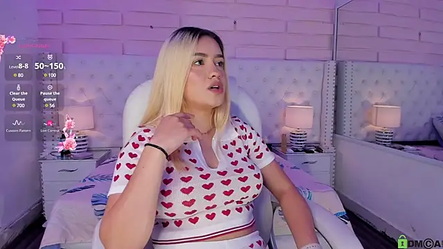 Yaaky  online show from December 2024 01:32:01 AM