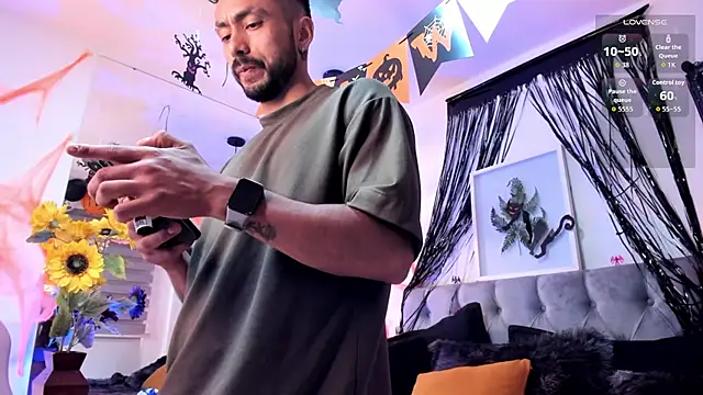 Tom cooper  online show from October 2025 12:37:02 PM