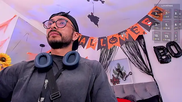 Tom cooper  online show from October 2025 12:28:02 PM