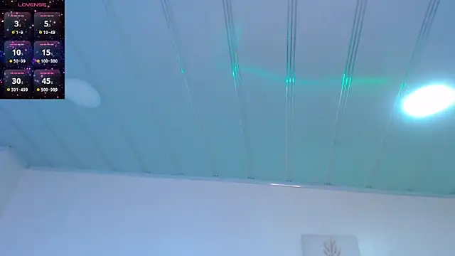 candy lux  online show from April 2026 01:56:02 PM