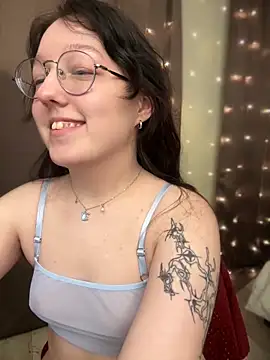 Snapshot of emigooflordXD chatting on January 2025 06:06:01 AM emigooflordXD online show from January 2025 06:06:01 AM