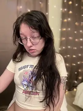 Snapshot of emigooflordXD chatting on January 2025 07:07:02 AM emigooflordXD online show from January 2025 07:07:02 AM