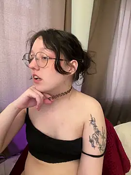 Snapshot of emigooflordXD chatting on March 2025 10:08:02 AM emigooflordXD online show from March 2025 10:08:02 AM