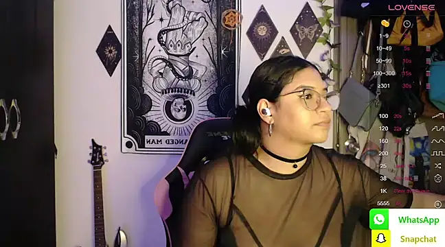 Snapshot of mollyshake1 chatting on December 2024 07:11:01 PM mollyshake1 online show from December 2024 07:11:01 PM