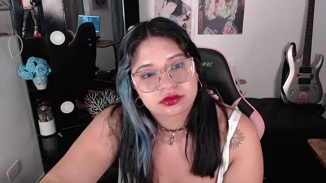 Snapshot of mollyshake1 chatting on February 2025 09:05:02 AM mollyshake1 online show from February 2025 09:05:02 AM