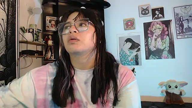 Snapshot of mollyshake1 chatting on March 2025 05:41:02 AM mollyshake1 online show from March 2025 05:41:02 AM